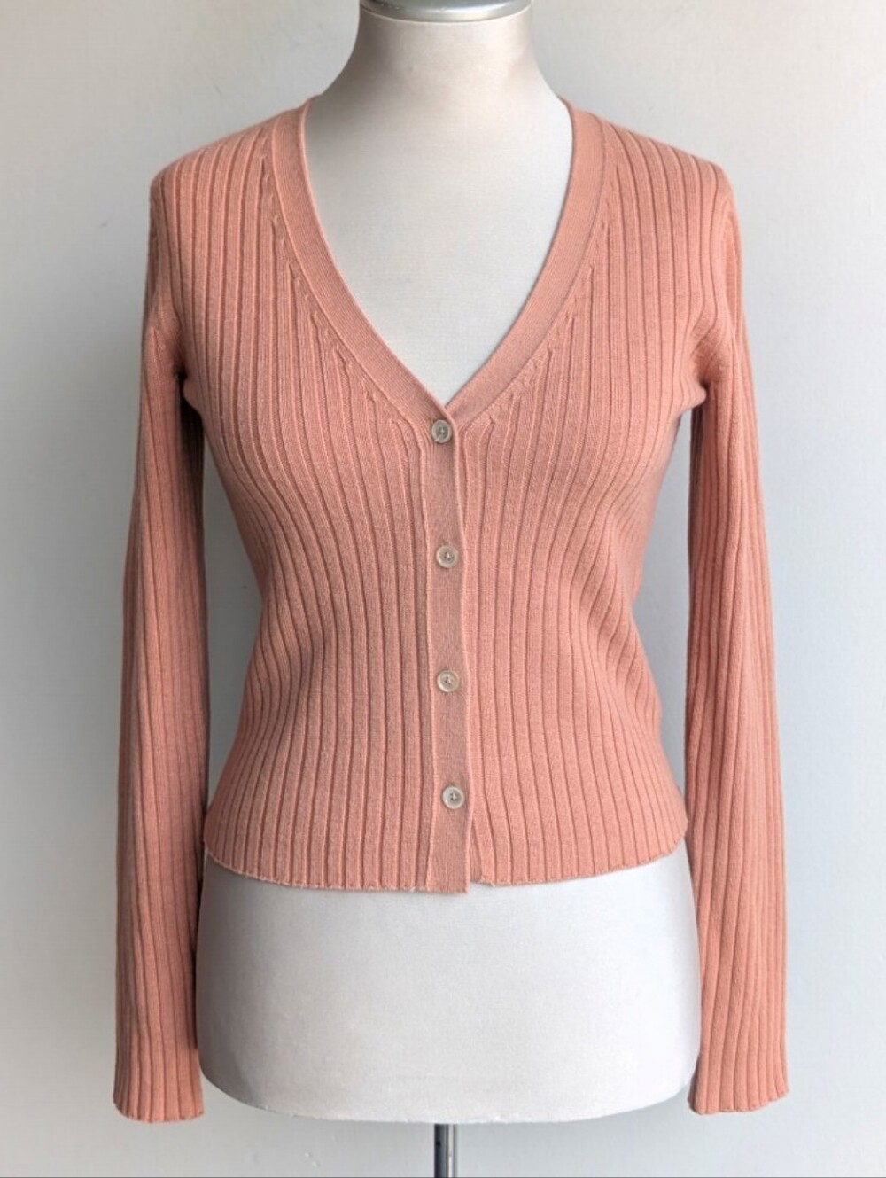 Wilfred Wool/Cotton Ribbed V-Neck Button Down Manila Cardigan Sweater